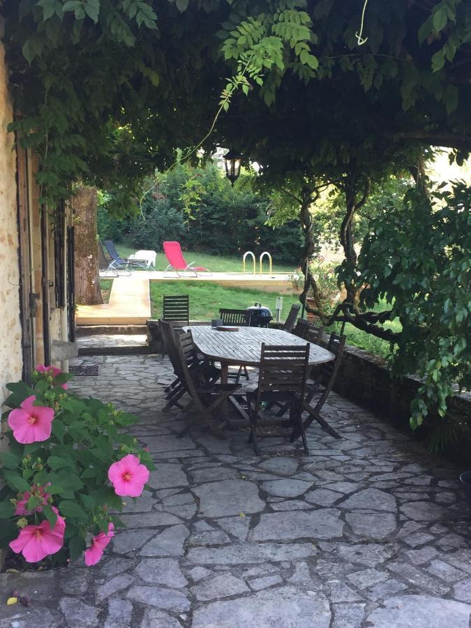 Maison En Perigord A 5 Mn A Pieds Du Centre Sarlat Exterior foto